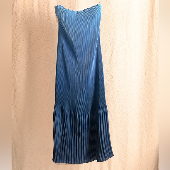 Abercrombie & Fitch Dresses & Skirts - Abercrombie & Fitch Blue Strapless Dress